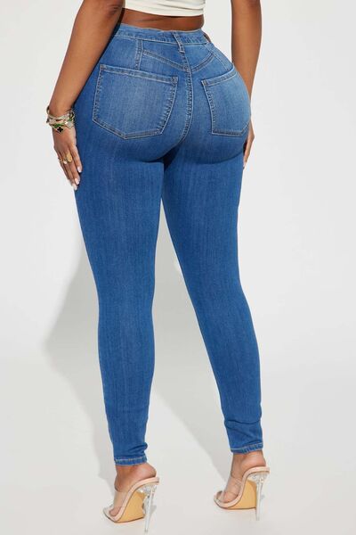 Distressed Buttoned Jeans with Pockets